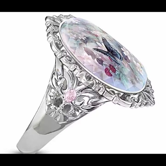 Romantic vintage style painted butterflies 🦋 ring, size 10 - Picture 4 of 4